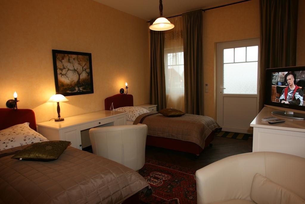 Kur-& Landhotel Borstel - Treff Dabel Room photo